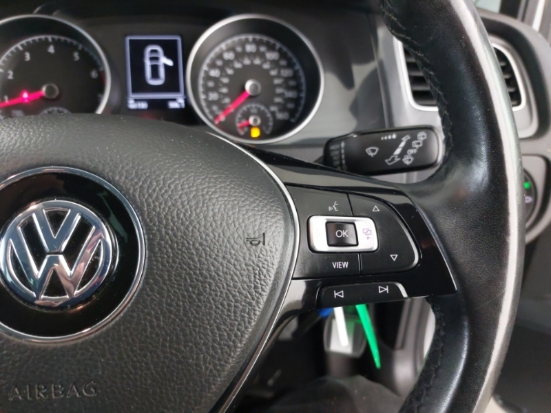 Volkswagen Golf R Black #13