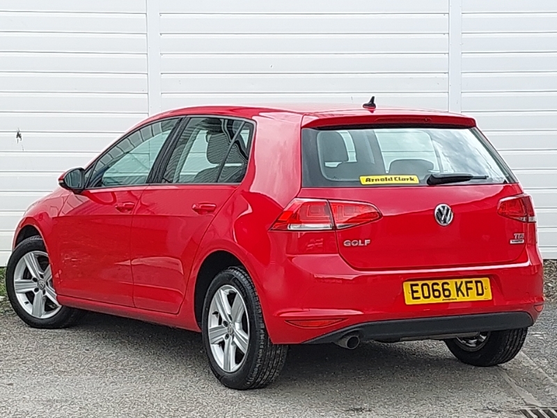 Volkswagen Golf 1.6 Tdi 110 Match Edition Red #2