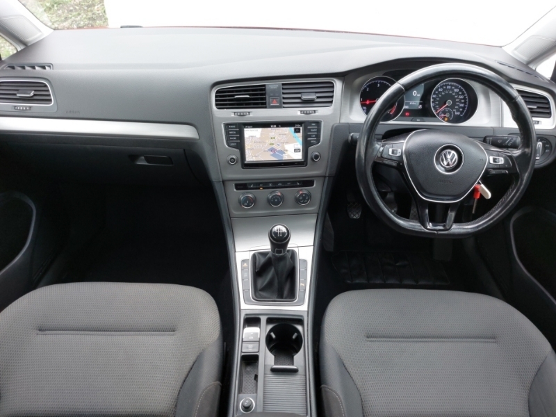 Volkswagen Golf 1.6 Tdi 110 Match Edition Red #3