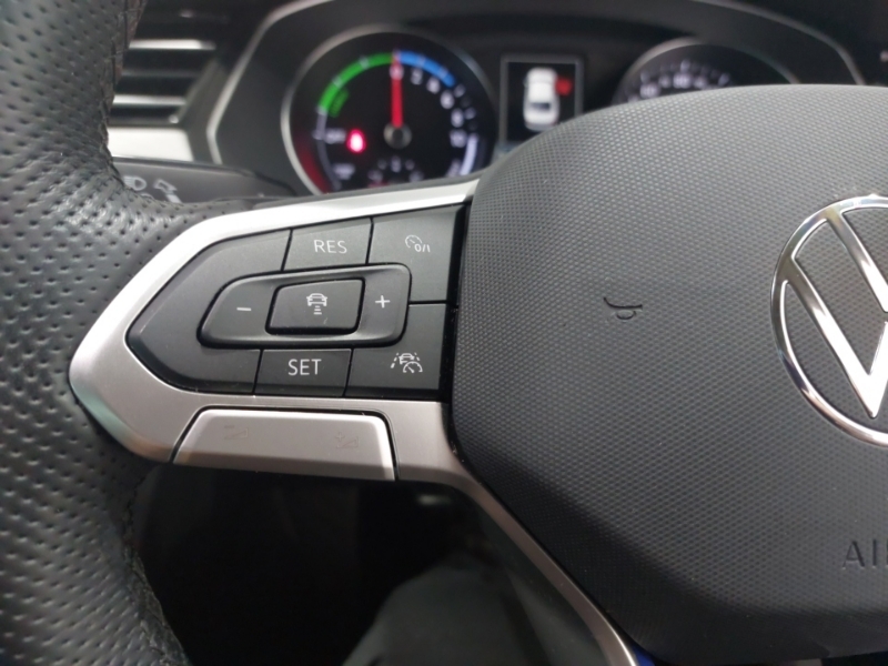 Volkswagen Passat 2.0 Tdi Evo Scr Sel #12