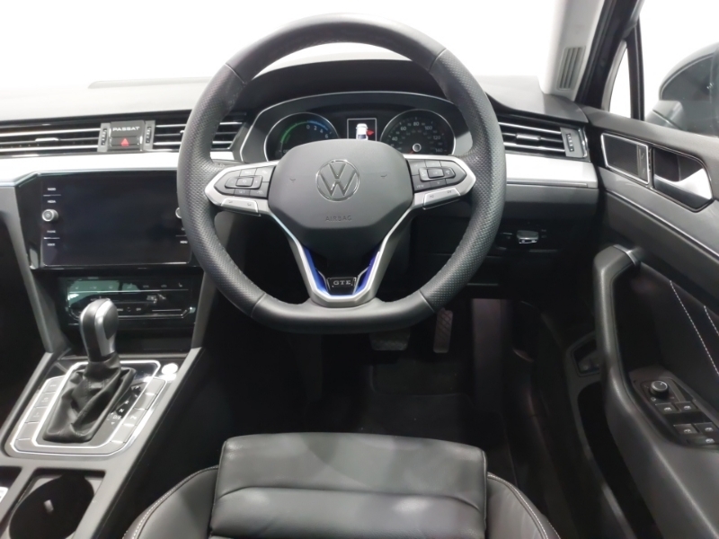 Volkswagen Passat 2.0 Tdi Evo Scr Sel #8