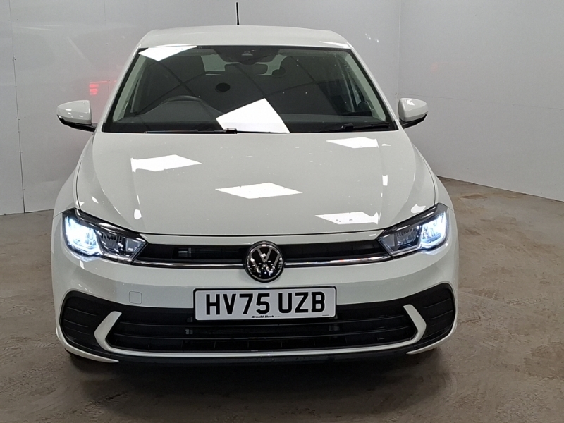 Volkswagen Polo Match White #14