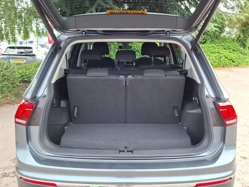 Volkswagen Tiguan Allspace 1.5 Tsi Life Grey #6