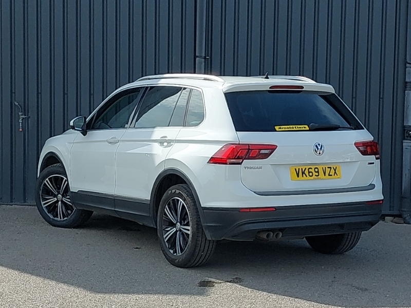Volkswagen Tiguan 2.0 Tdi 150 4Motion Se Nav Dsg White #2