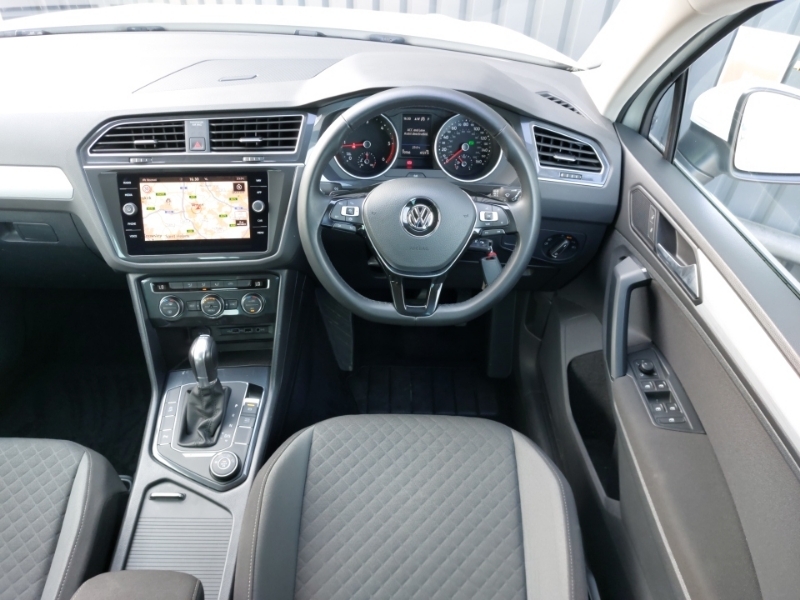 Volkswagen Tiguan R-line Tech White #8