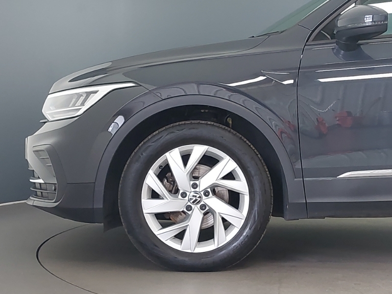 Volkswagen Tiguan Active Grey #19