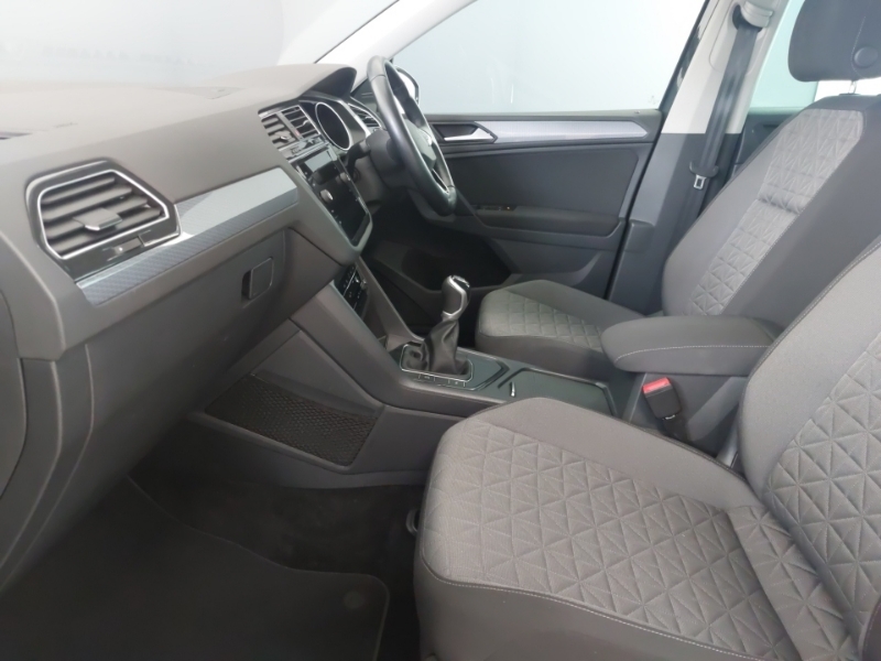 Volkswagen Tiguan 1.5 Tsi Life Grey #5