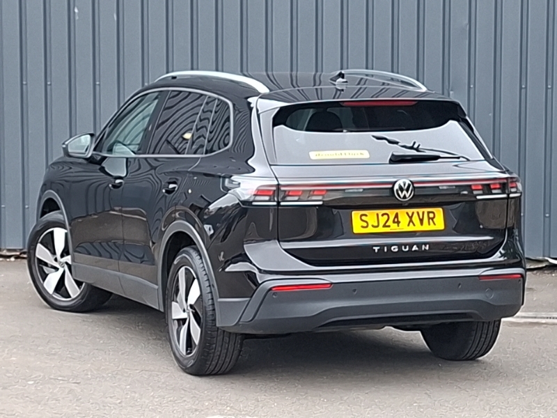 Volkswagen Tiguan 1.5 Etsi 150 Match Dsg Black #2