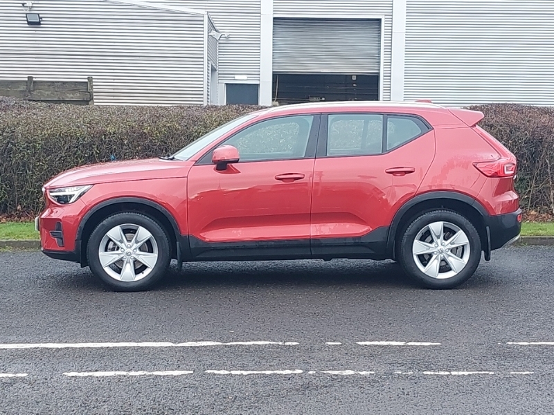 Volvo XC40 2.0 B3p Core Red #4