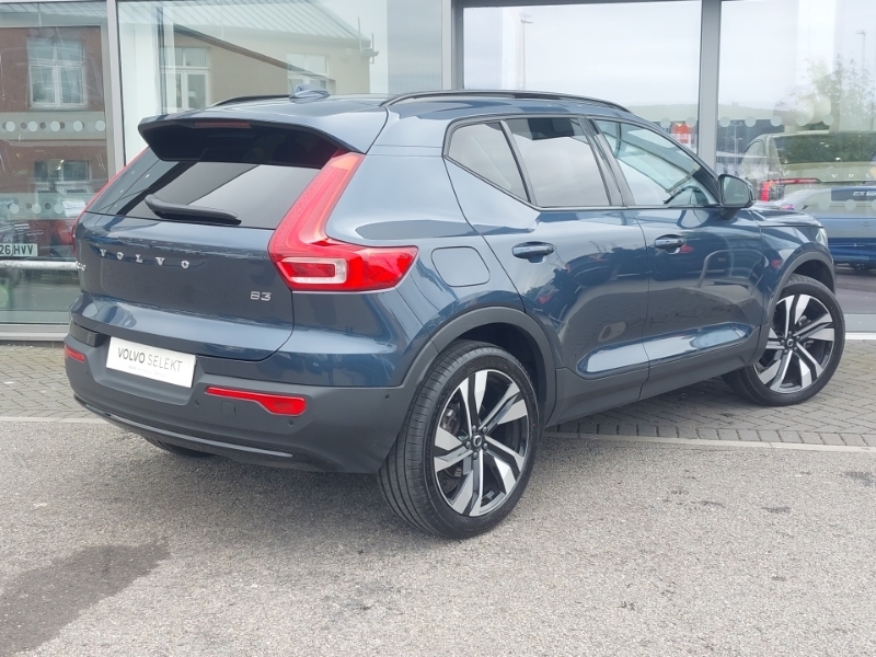 Volvo XC40 2.0 B3p Ultra Dark Blue #2