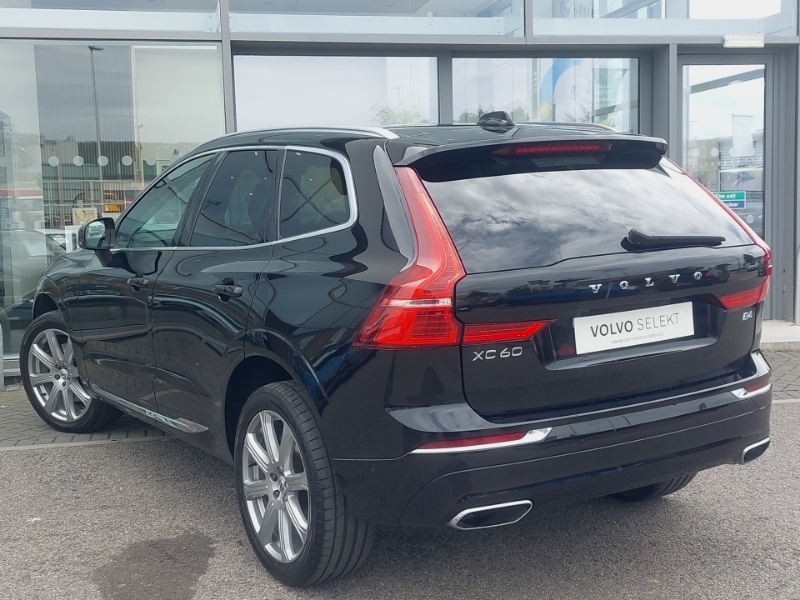 Volvo XC60 2.0 B4d Inscription Pro Geartronic Black #2