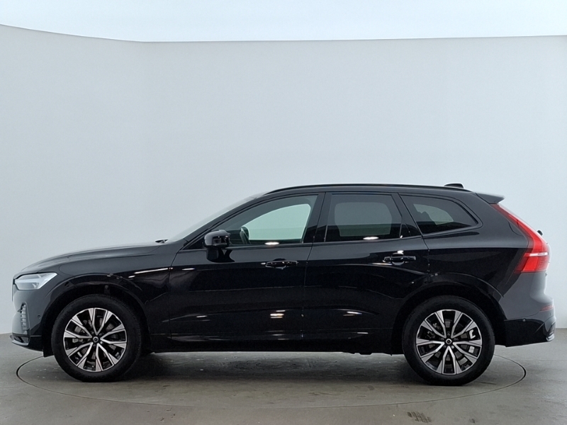 Volvo XC60 2.0 B5p Plus Dark Awd Geartronic Black #4