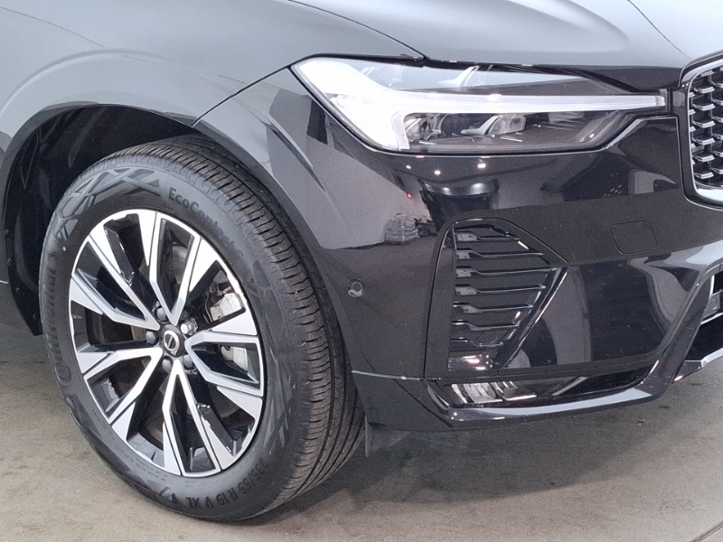 Volvo XC60 Ultra Black Edition Black #9