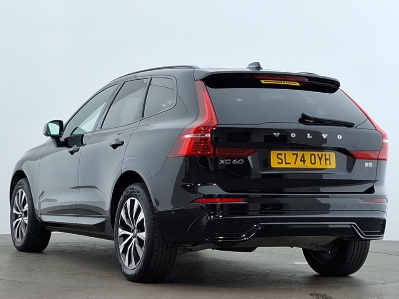 Volvo XC60 2.0 B5p Plus Dark Awd Geartronic Black #2