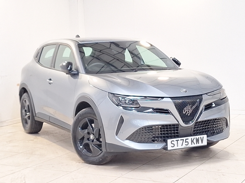 Alfa Romeo Junior 1.2 Turbo Ibrida Grey