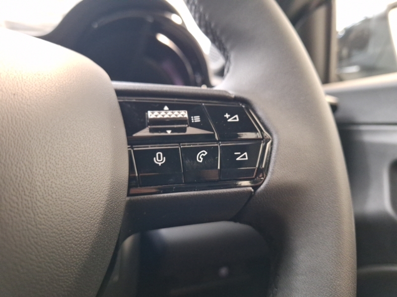 Alfa Romeo Junior 1.2 Turbo Ibrida Black #12
