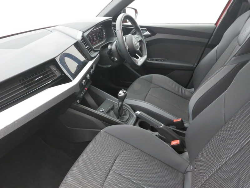 Audi A1 30 Tfsi 110 Black Edition Red #5
