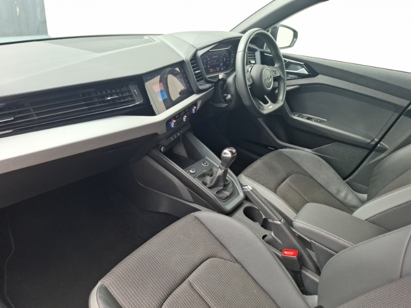 Audi A1 25 Tfsi Black Edition BD24XZN Grey #5