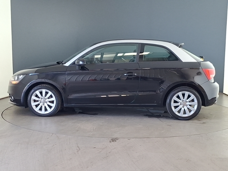 Audi A1 1.6 Tdi Sport Black #4