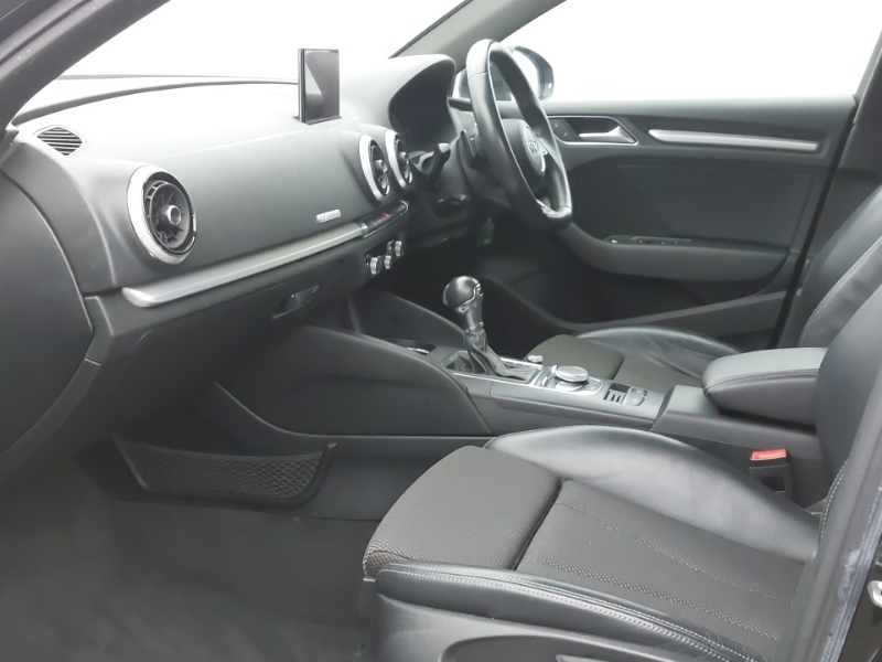 Audi A3 35 Tfsi S Line S Tronic Black #5