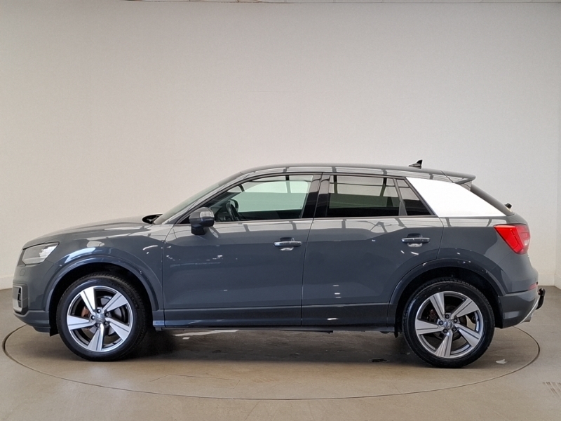 Audi Q2 30 Tfsi Sport Grey #4