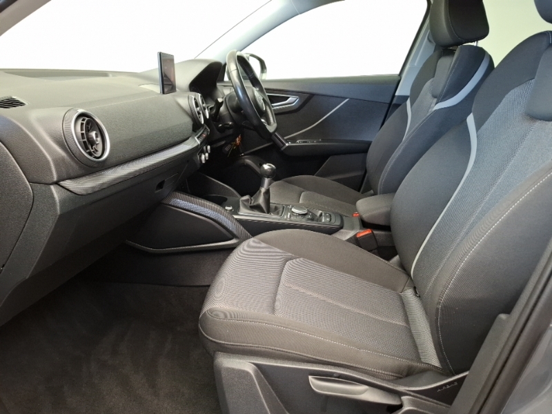 Audi Q2 30 Tfsi Sport Grey #5