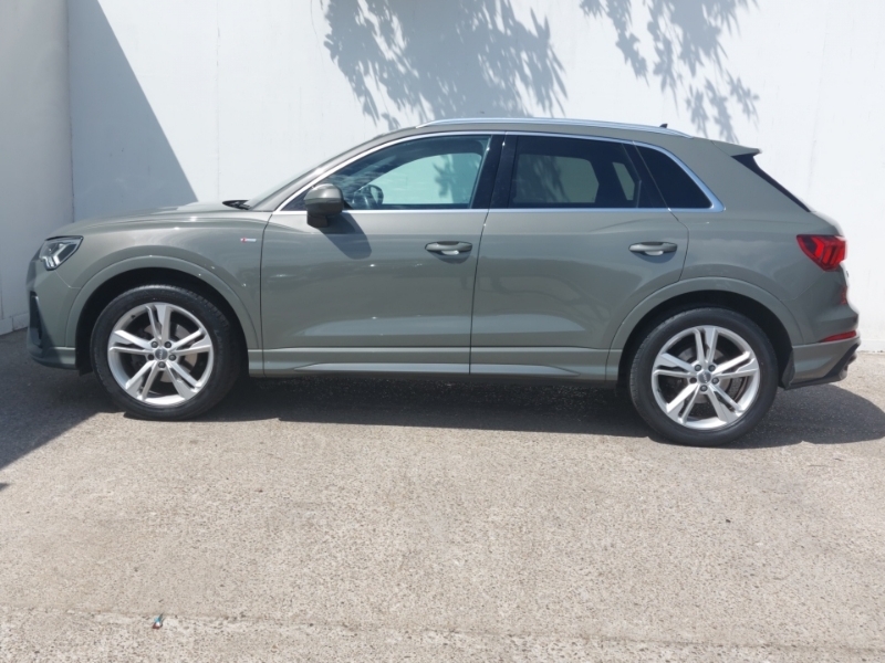 Audi Q3 35 Tfsi S Line Grey #4
