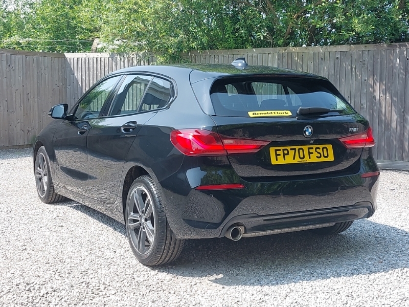 BMW 1 Series 118I Sport Black #2