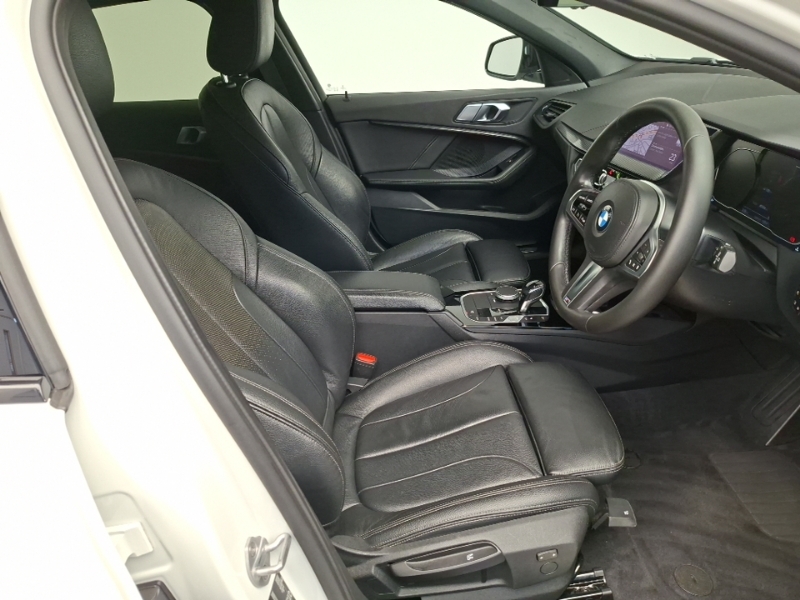 BMW 1 Series 118I M Sport Step White #6