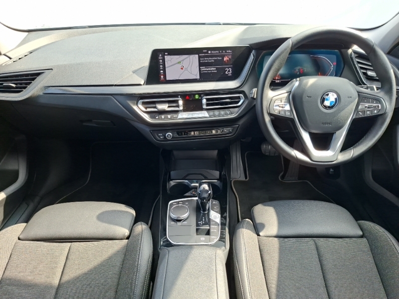 BMW 1 Series 118D M Sport Black #3