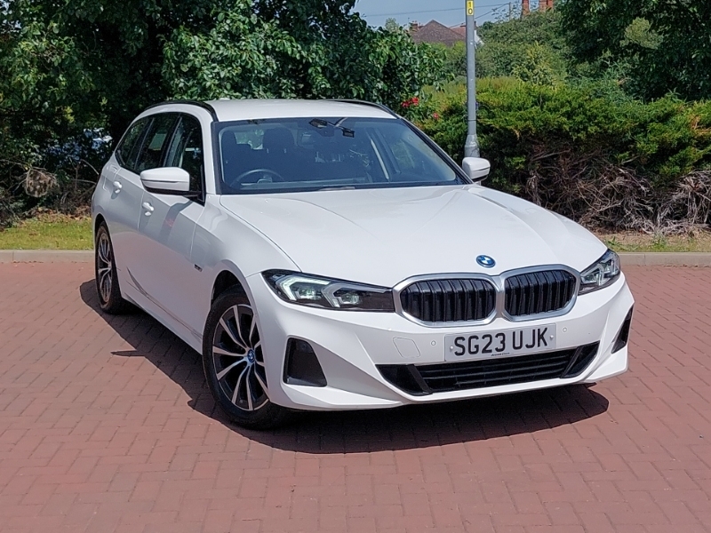 BMW 3 Series 330E Sport Step White