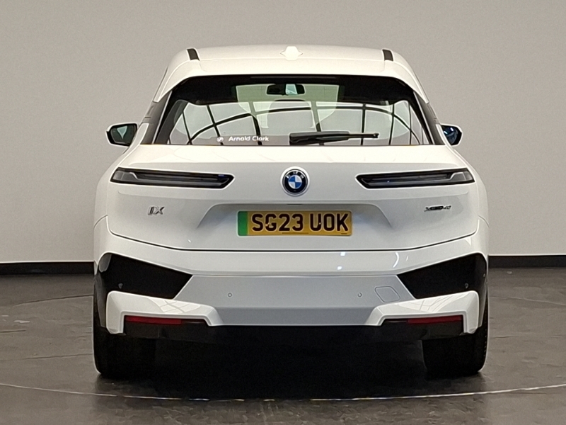BMW iX 40 76.6Kwh M Sport Xdrive White #15