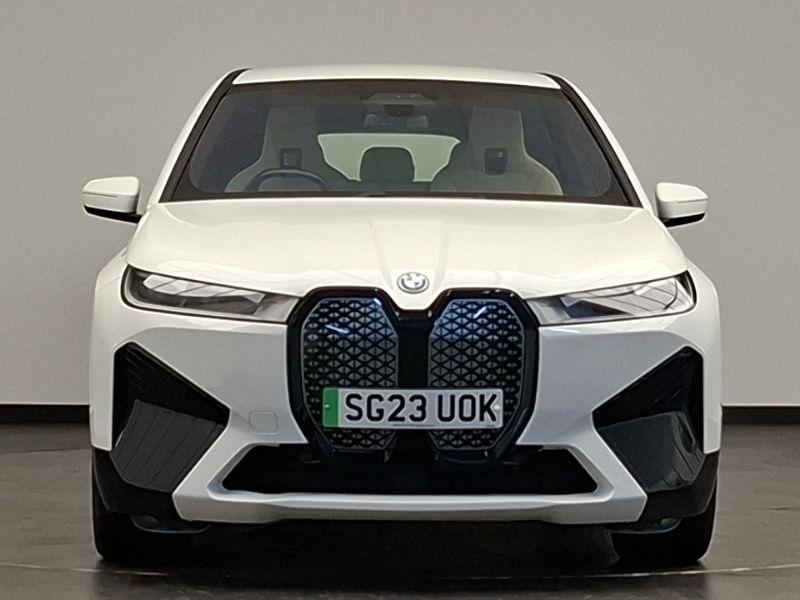 BMW iX 40 76.6Kwh M Sport Xdrive White #16