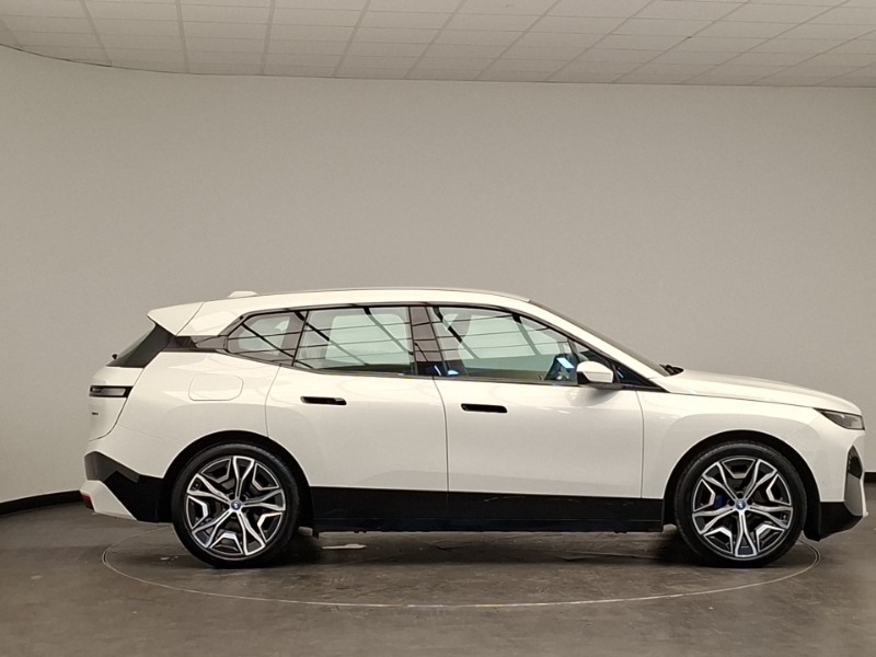 BMW iX 240Kw Xdrive40 M Sport 76.6Kwh White #3