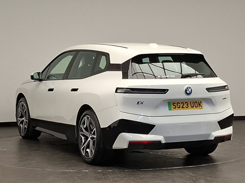 BMW iX 240Kw Xdrive40 M Sport 76.6Kwh White #2