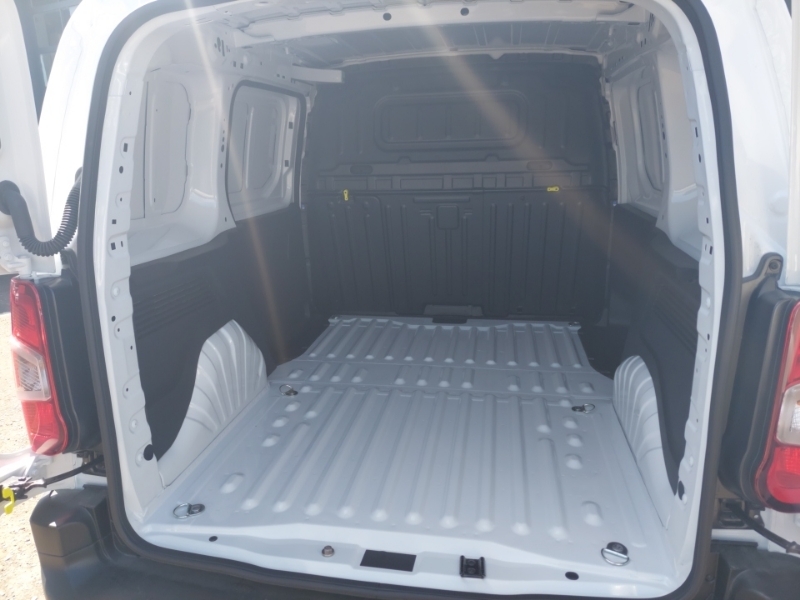 Citroen Berlingo 1.2 Turbo Plus M 110 WK26VFT White #18