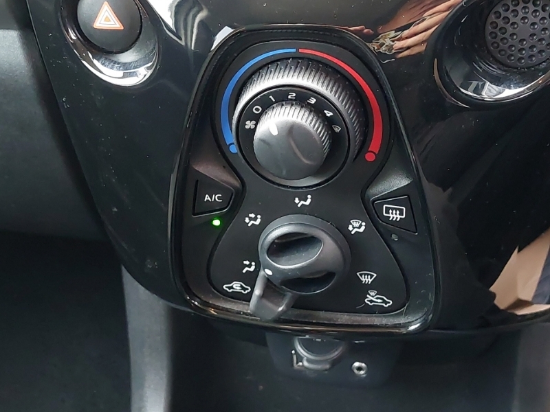 Citroen C1 1.2 Puretech Flair Euro 6 201565 Blue #16