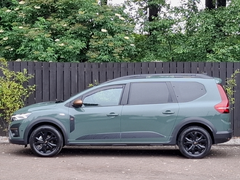 Dacia Jogger 1.6 Hev Extreme Green #4