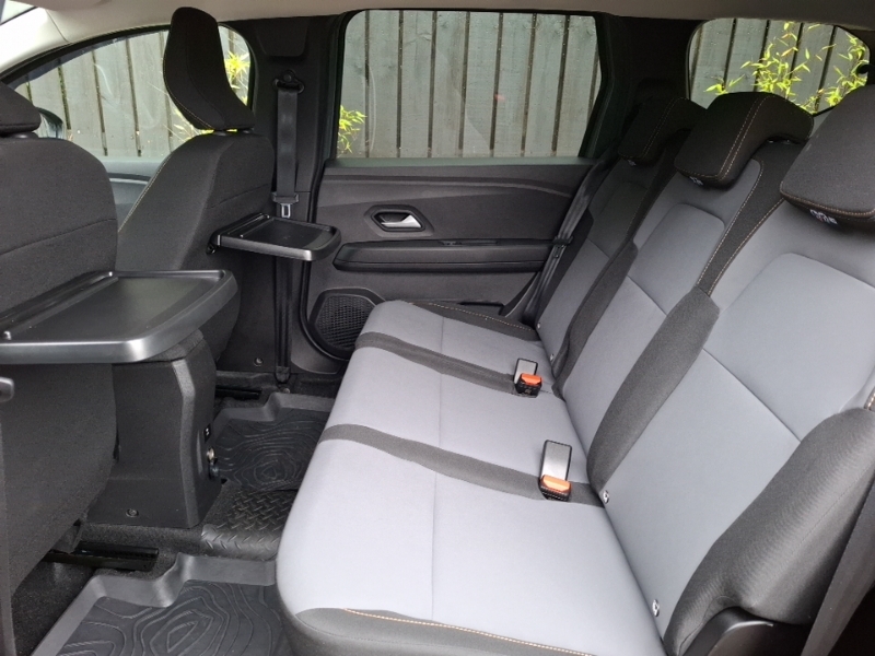 Dacia Jogger 1.6 Hev Extreme Green #6