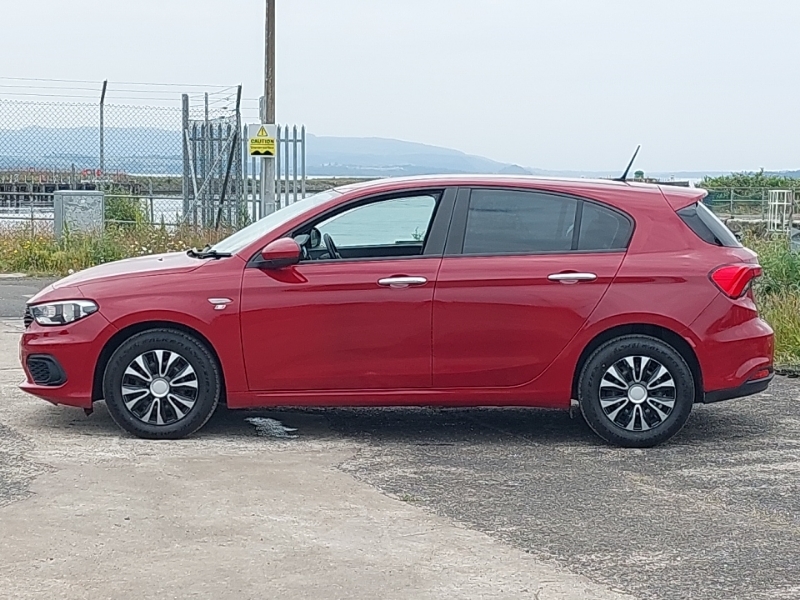 Fiat Tipo 1.4 Easy Red #4