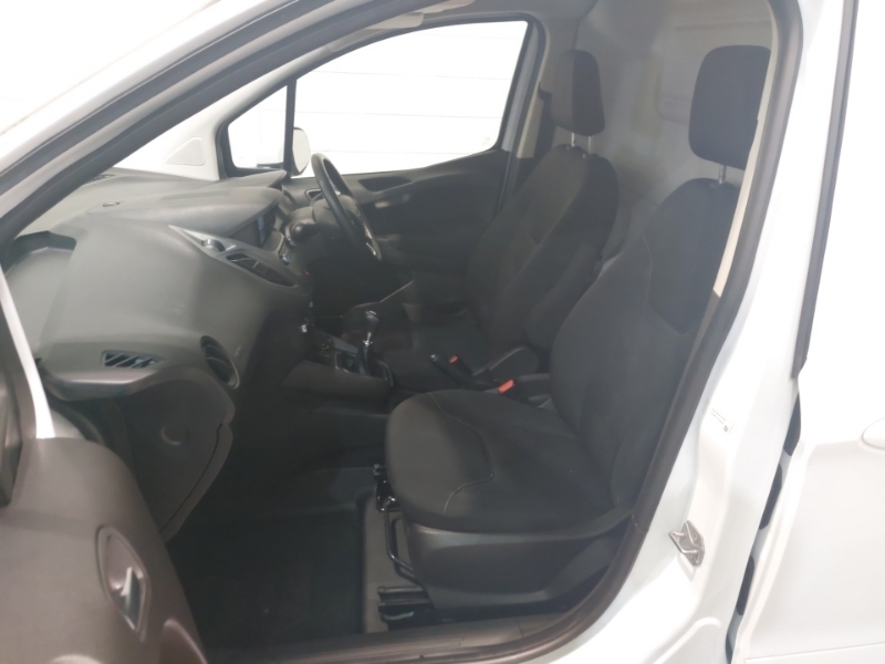 Ford Transit Courier 1.0 Ecoboost Limited Van 6 Speed White #5