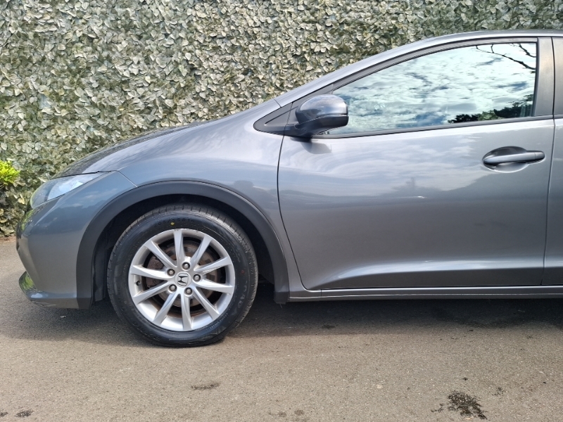 Honda Civic 2014 1.6 I-dtec Se Plus Tourer Euro 5 Ss White #19