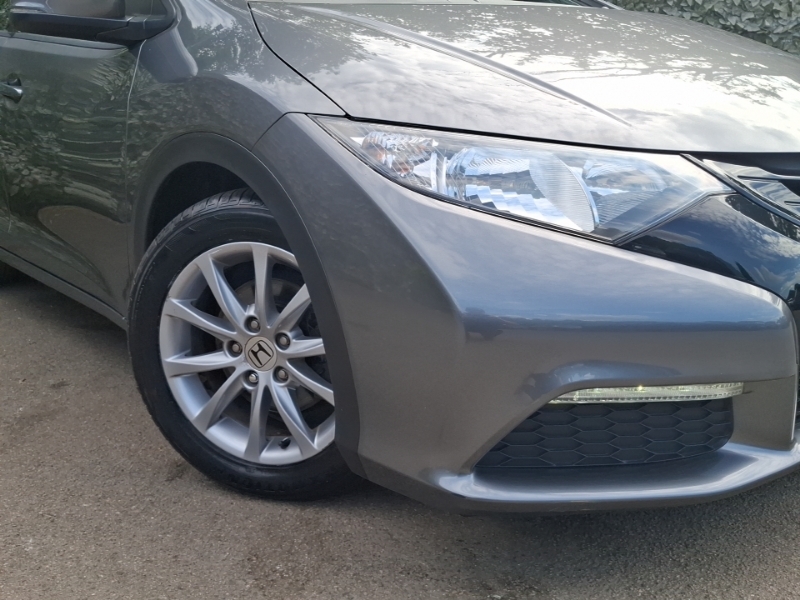 Honda Civic 2014 1.6 I-dtec Se Plus Tourer Euro 5 Ss White #20