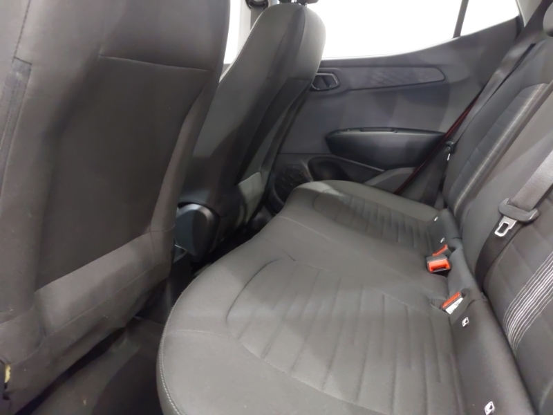 Hyundai I10 1.0 63 Advance Nav Red #6