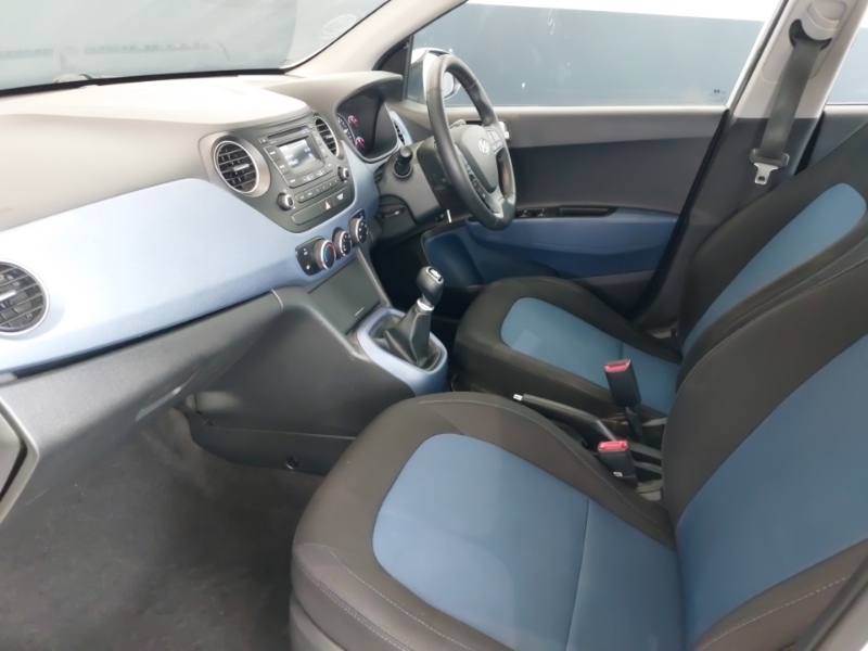 Hyundai I10 1.2 Premium White #5