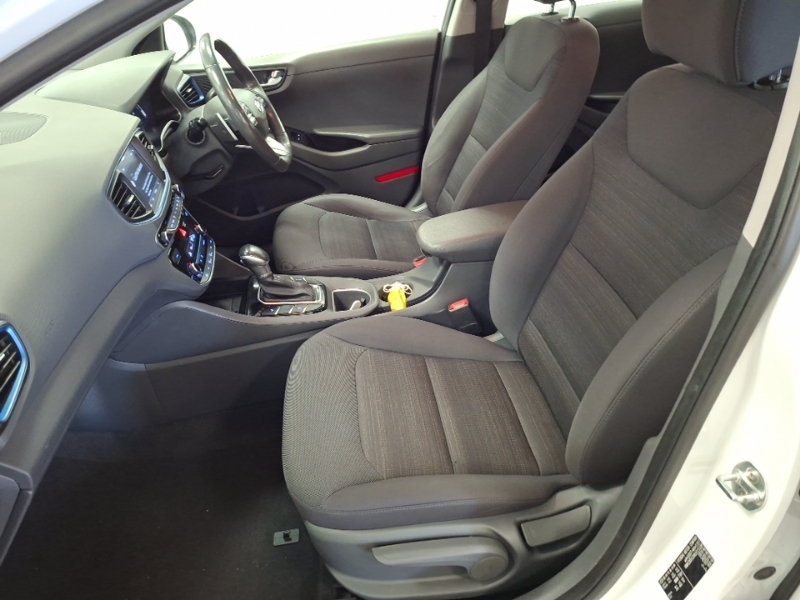 Hyundai Ioniq 1.6 Gdi Hybrid Premium Dct White #5