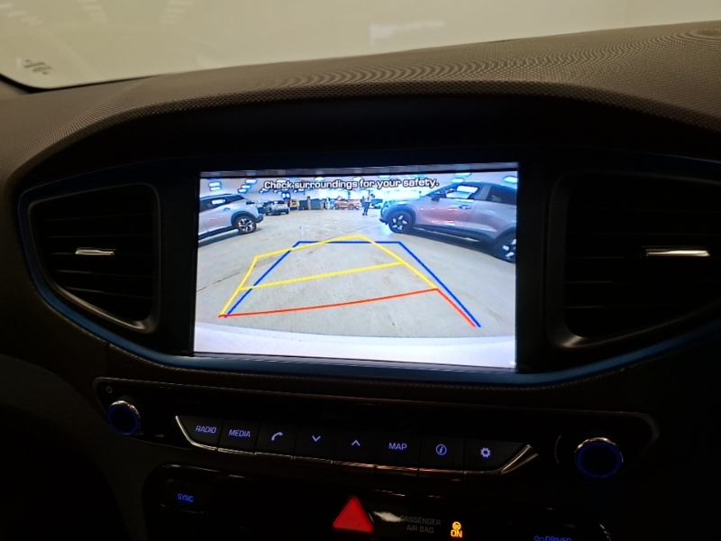 Hyundai Ioniq Premium Blue #9