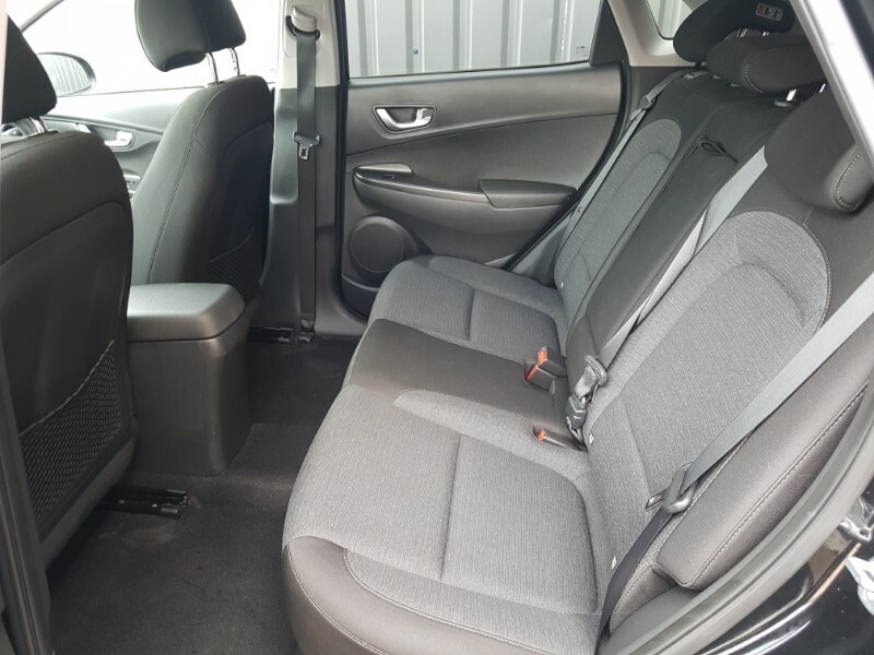 Hyundai Kona 100Kw Premium 39Kwh Black #6