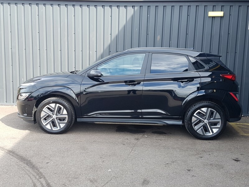 Hyundai Kona 100Kw Premium 39Kwh Black #4