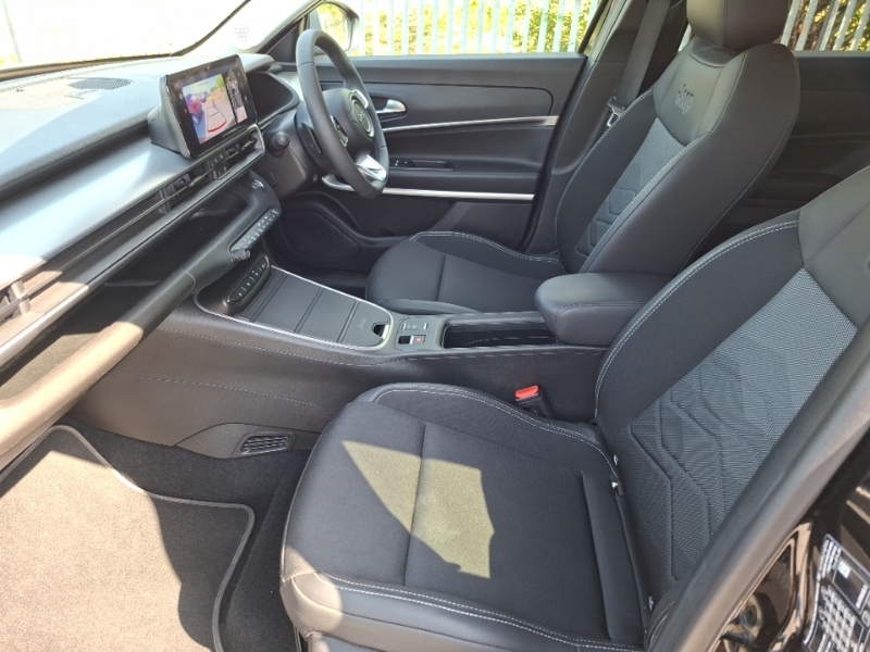 Jeep Avenger 1.2 E-hybrid Summit Dct Black #5